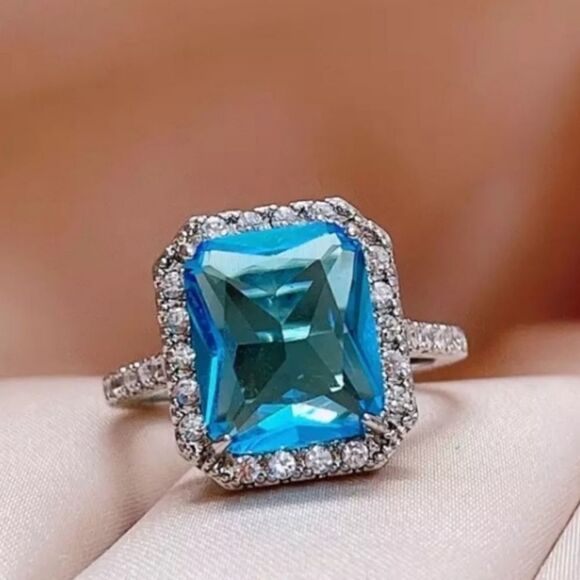 Sterling Silver diamond ring  - Picture 1 of 9